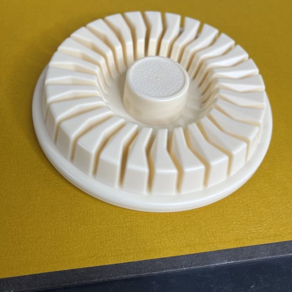 Monopoly 40th Anniversary Edition Used - Picture 13 of 15